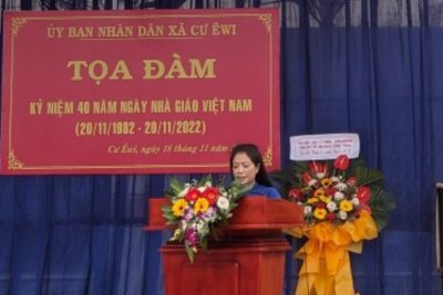Cư Êwi kỷ niệm 40 năm ngày nhà giáo Việt Nam 20/11/1982 – 20/11/2022 tại trường THCS Cư Êwi